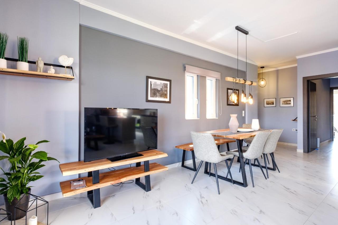 Oreon Suites - Usia Nafplio Bagian luar foto